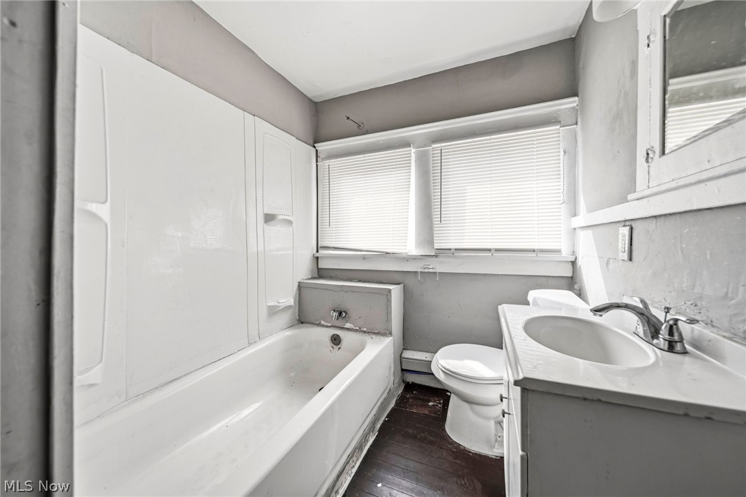 406 E 148th Street Cleveland OH 44110