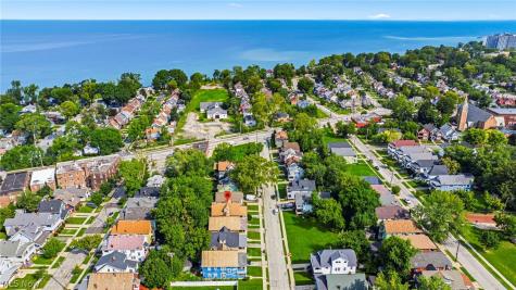 406 E 148th Street Cleveland OH 44110