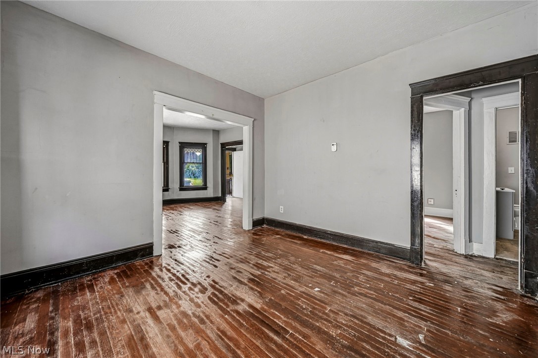 406 E 148th Street Cleveland OH 44110