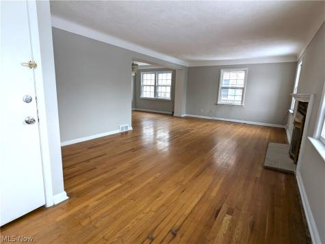 19430 Winslow Road Shaker Heights OH 44122