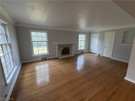 19430 Winslow Road Shaker Heights OH 44122