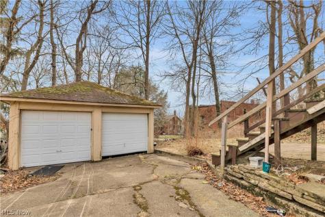 2417-2419 Elm Street Youngstown OH 44505