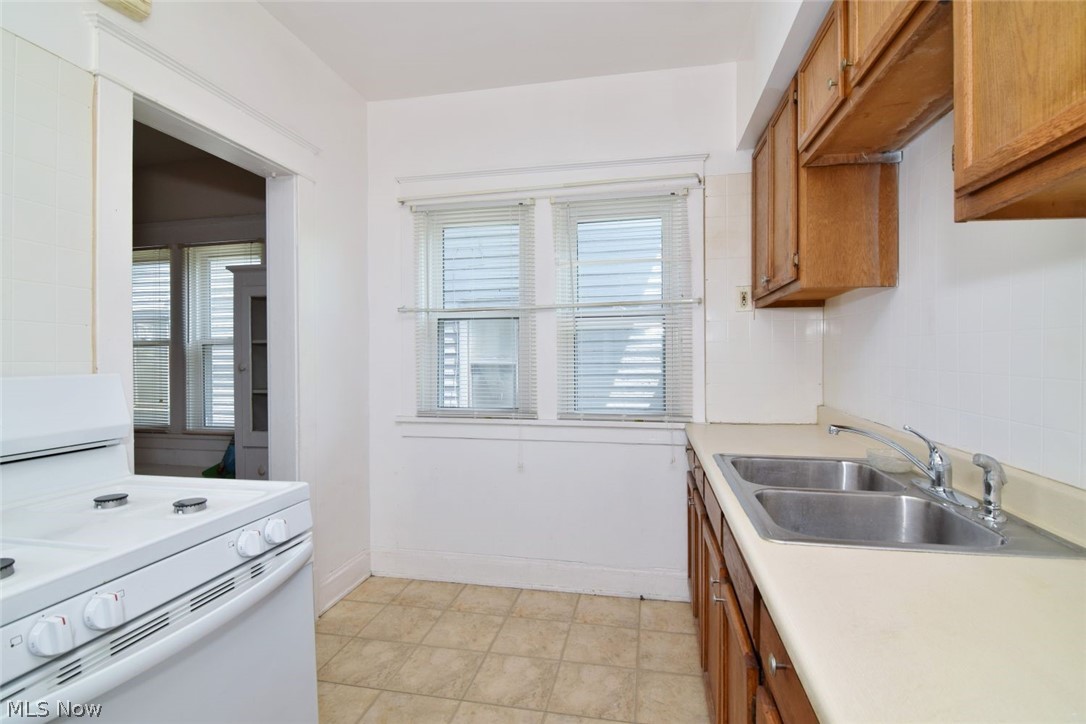3408 Desota Avenue Cleveland Heights OH 44118