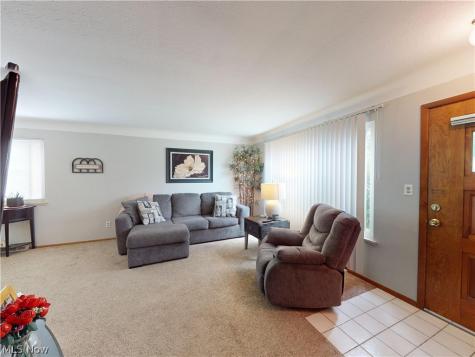 1187 Bonnie Lane Mayfield Heights OH 44124