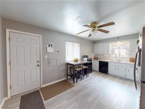 1187 Bonnie Lane Mayfield Heights OH 44124
