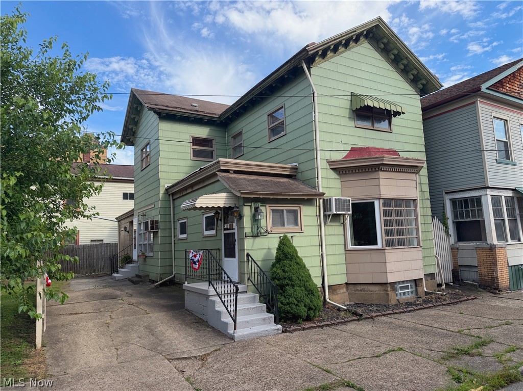 516 Jackson Street East Liverpool OH 43920