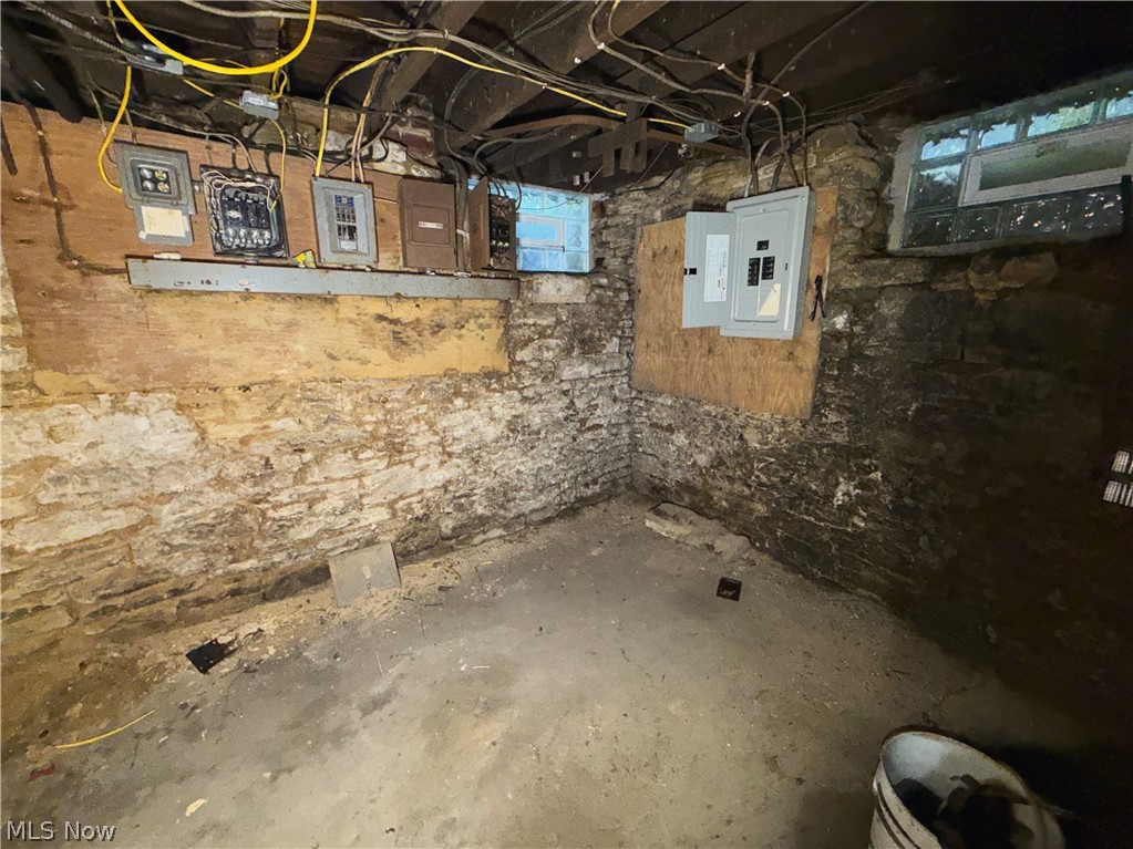 516 Jackson Street East Liverpool OH 43920