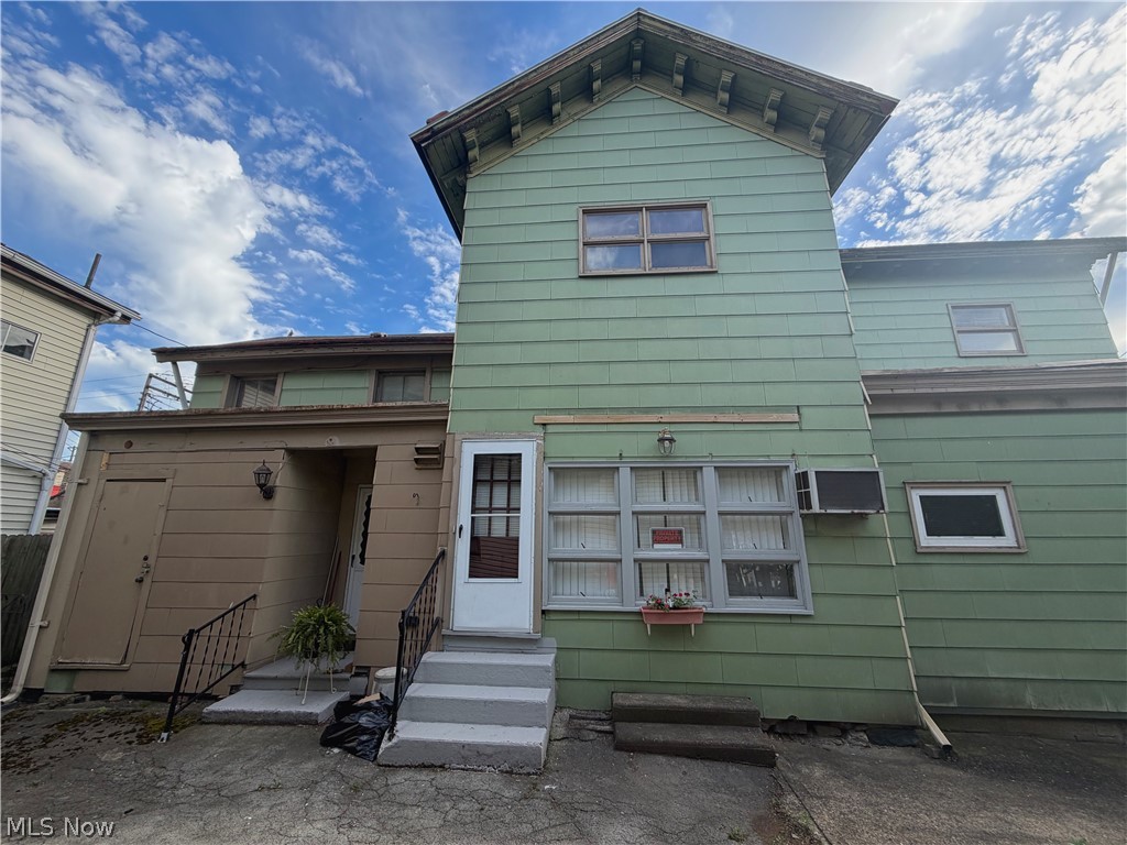 516 Jackson Street East Liverpool OH 43920