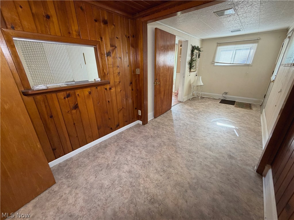 516 Jackson Street East Liverpool OH 43920