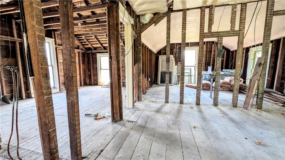 406 E Main Road Conneaut OH 44030