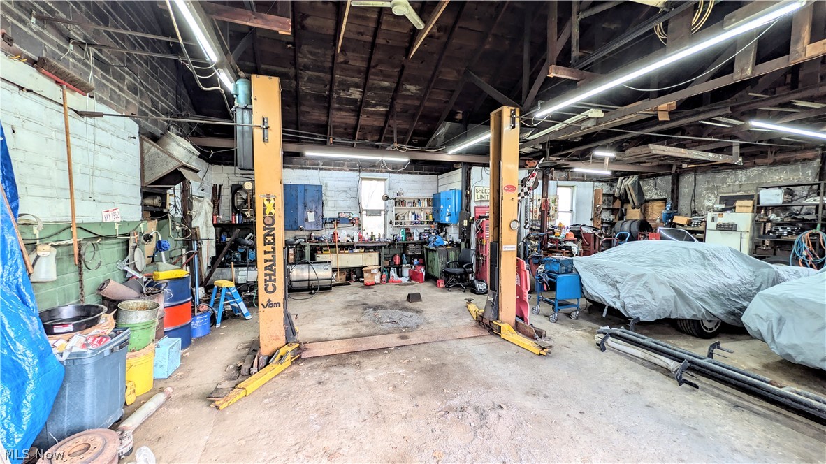406 E Main Road Conneaut OH 44030