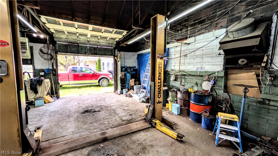 406 E Main Road Conneaut OH 44030
