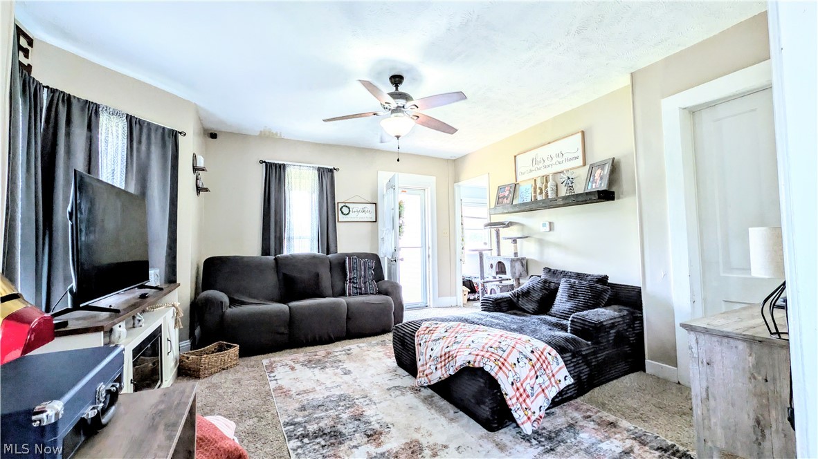 406 E Main Road Conneaut OH 44030