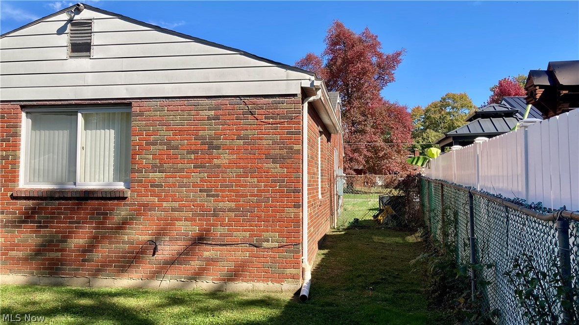 4010-4012 Shelby Road Youngstown OH 44511