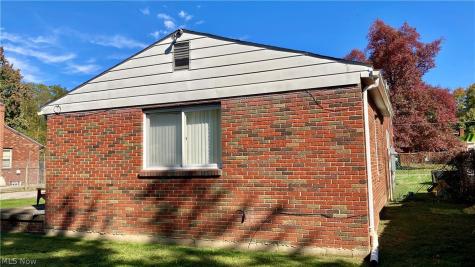 4010-4012 Shelby Road Youngstown OH 44511