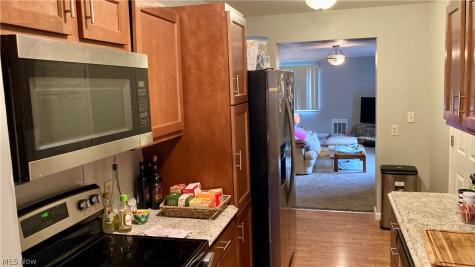 4010-4012 Shelby Road Youngstown OH 44511
