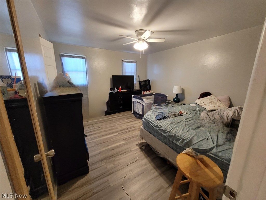 471/475 Garfield Street Struthers OH 44471