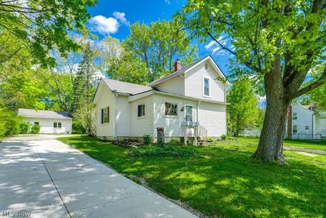 264 Lincoln Avenue Ravenna OH 44266