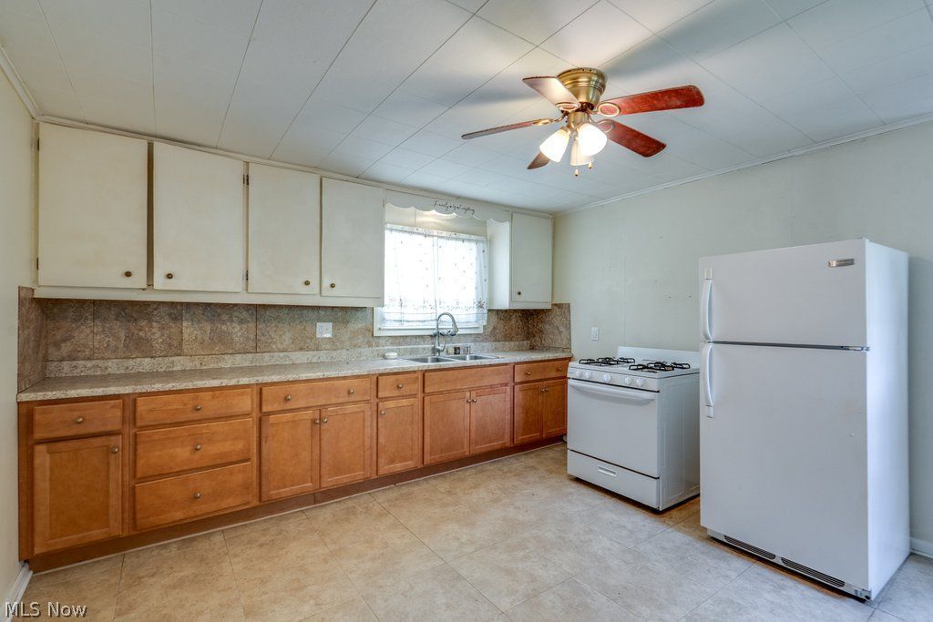 264 Lincoln Avenue Ravenna OH 44266
