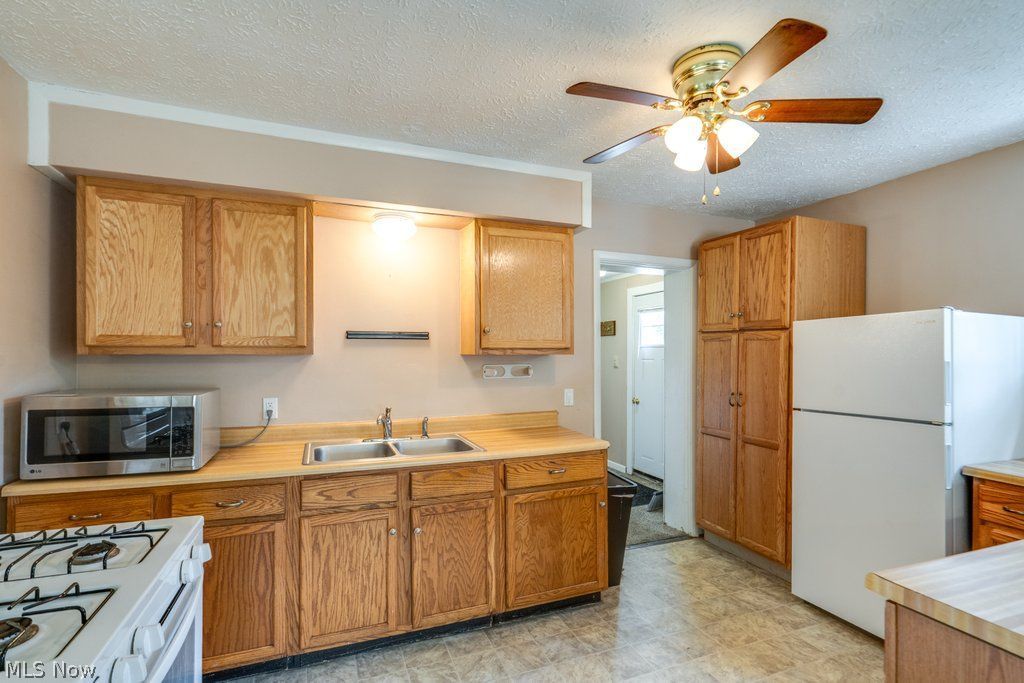 264 Lincoln Avenue Ravenna OH 44266