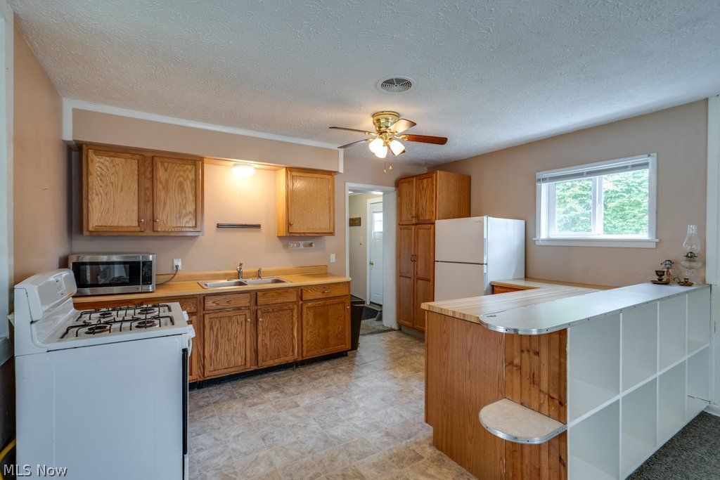 264 Lincoln Avenue Ravenna OH 44266