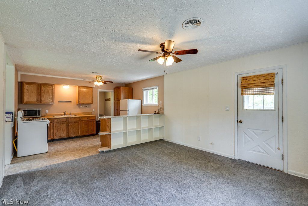 264 Lincoln Avenue Ravenna OH 44266
