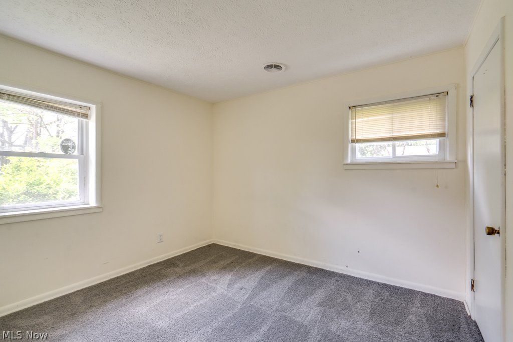 264 Lincoln Avenue Ravenna OH 44266
