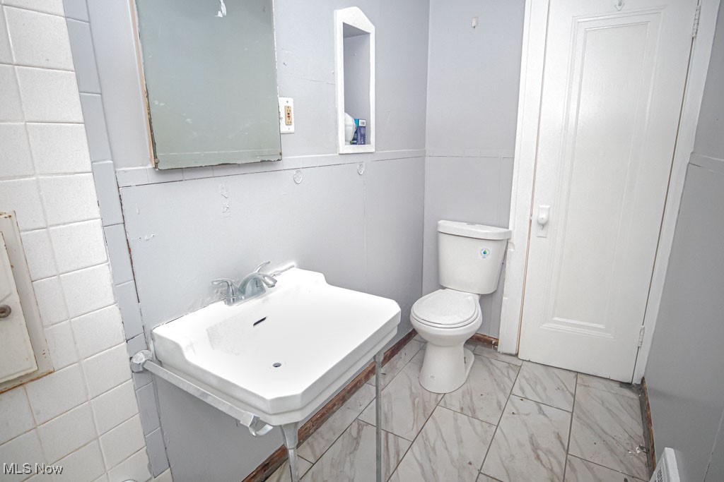 1769 Burgess Road Cleveland OH 44112