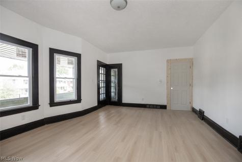 3692 E 146th Street Cleveland OH 44120