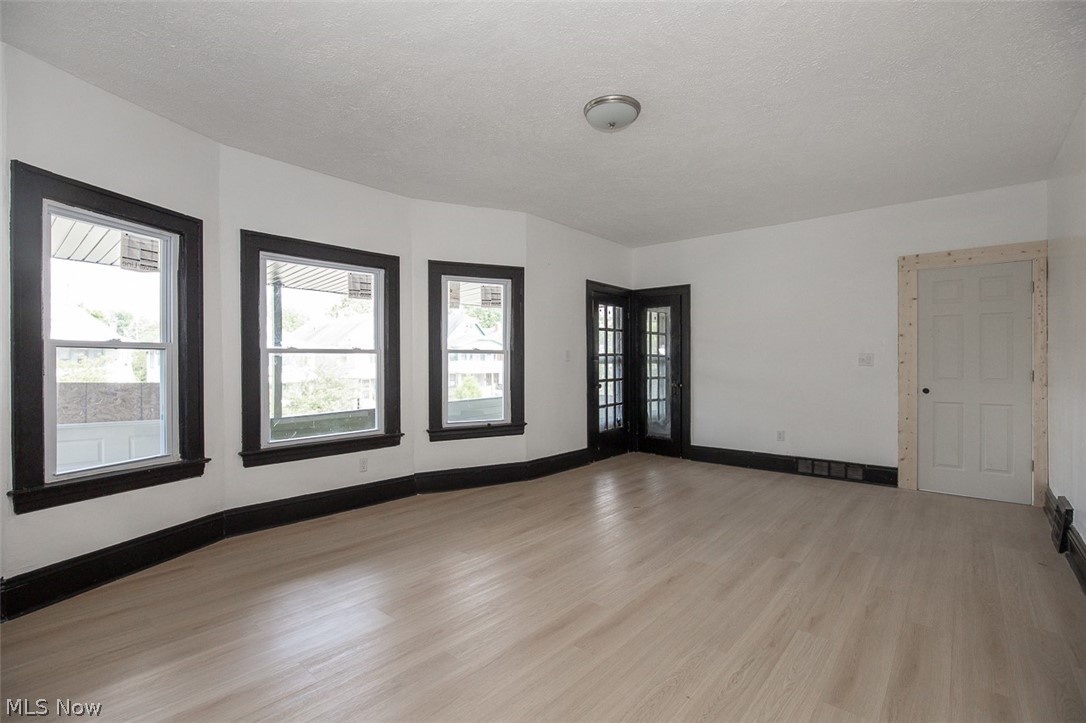 3692 E 146th Street Cleveland OH 44120