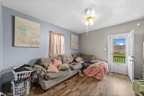 122 Elbe Street Elyria OH 44035