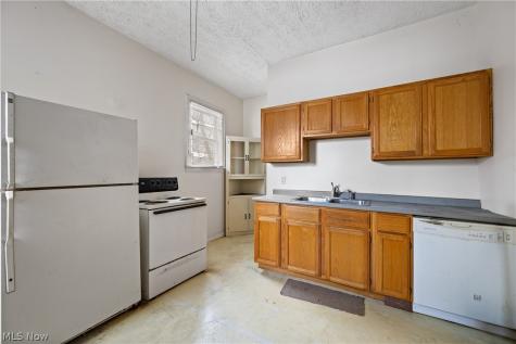 124 Roswell Street Akron OH 44305