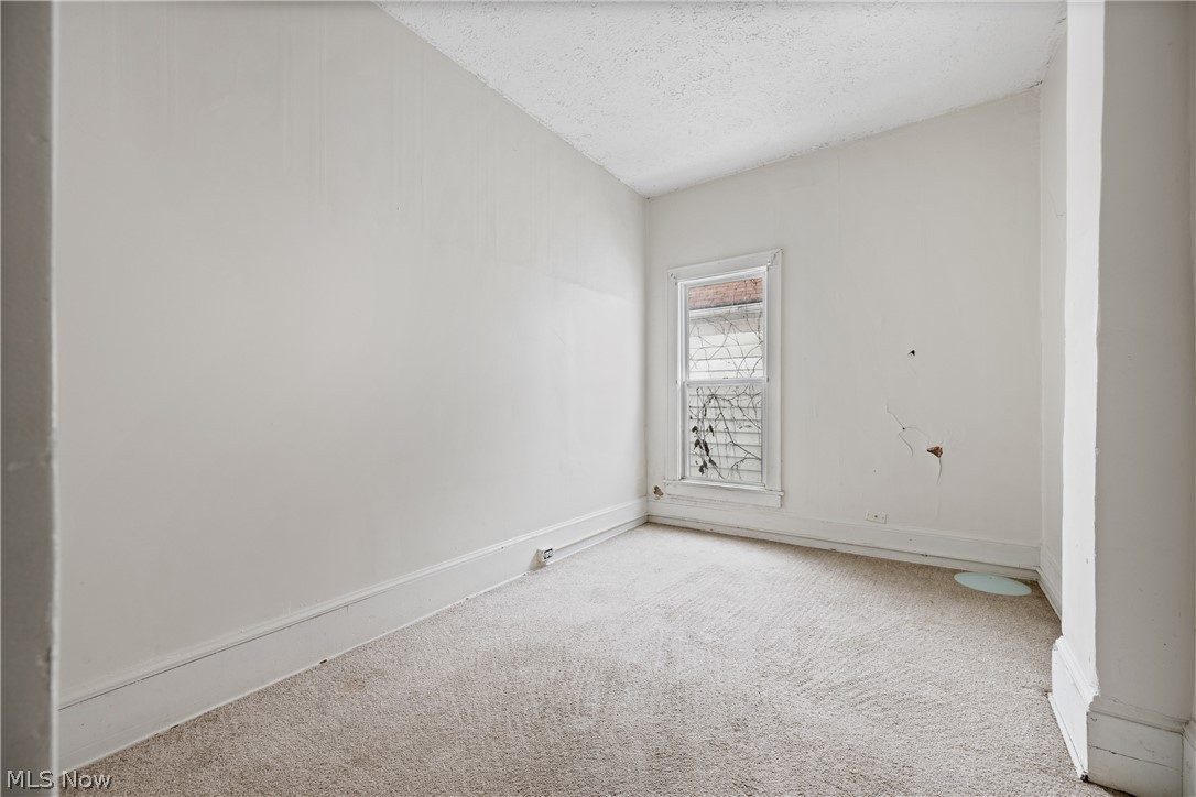 124 Roswell Street Akron OH 44305