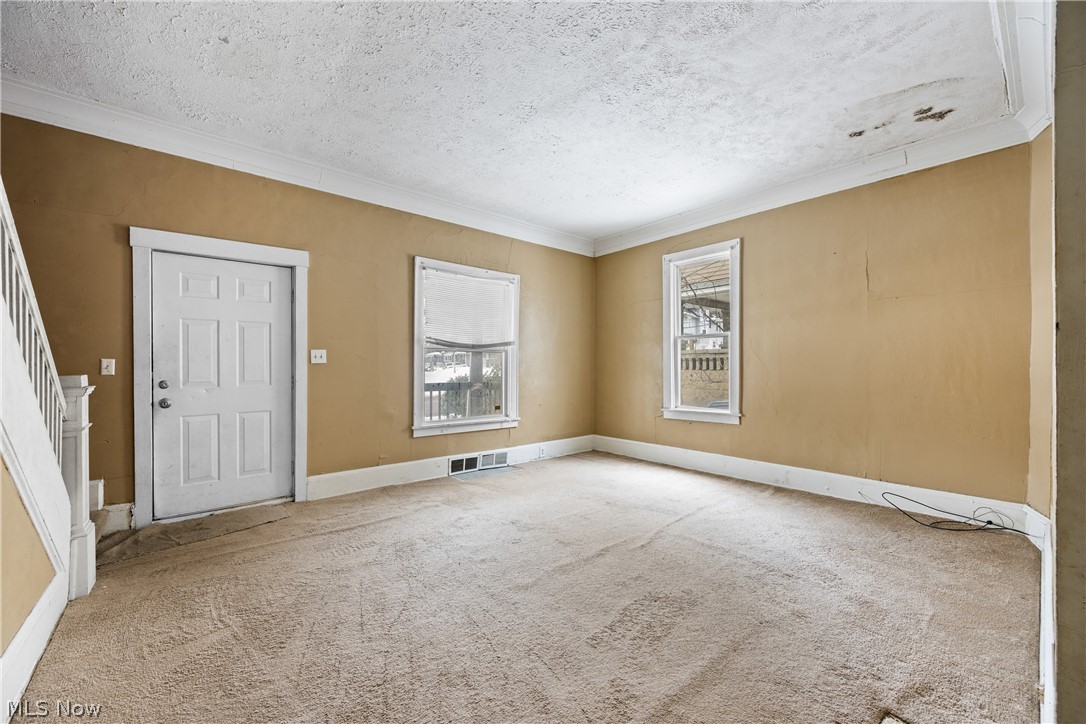 124 Roswell Street Akron OH 44305