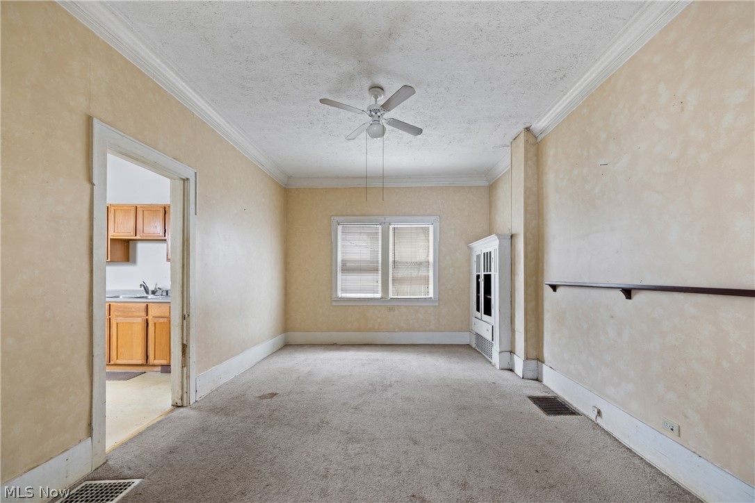 124 Roswell Street Akron OH 44305