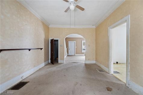 124 Roswell Street Akron OH 44305