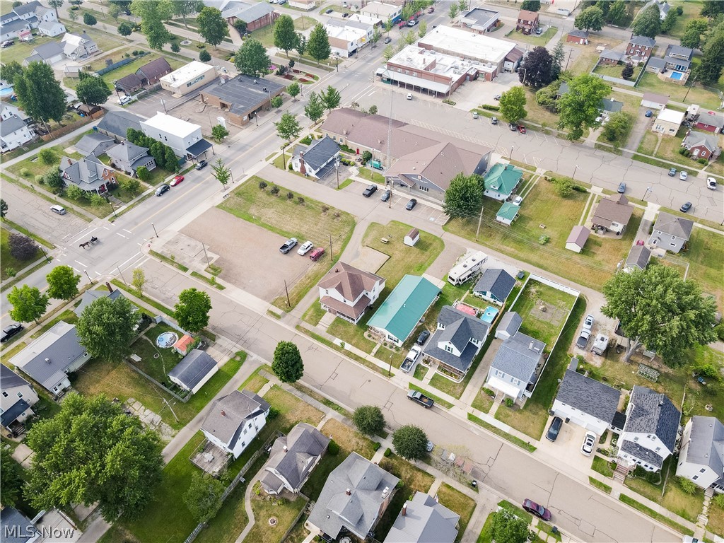 119 4th Street SE Brewster OH 44613