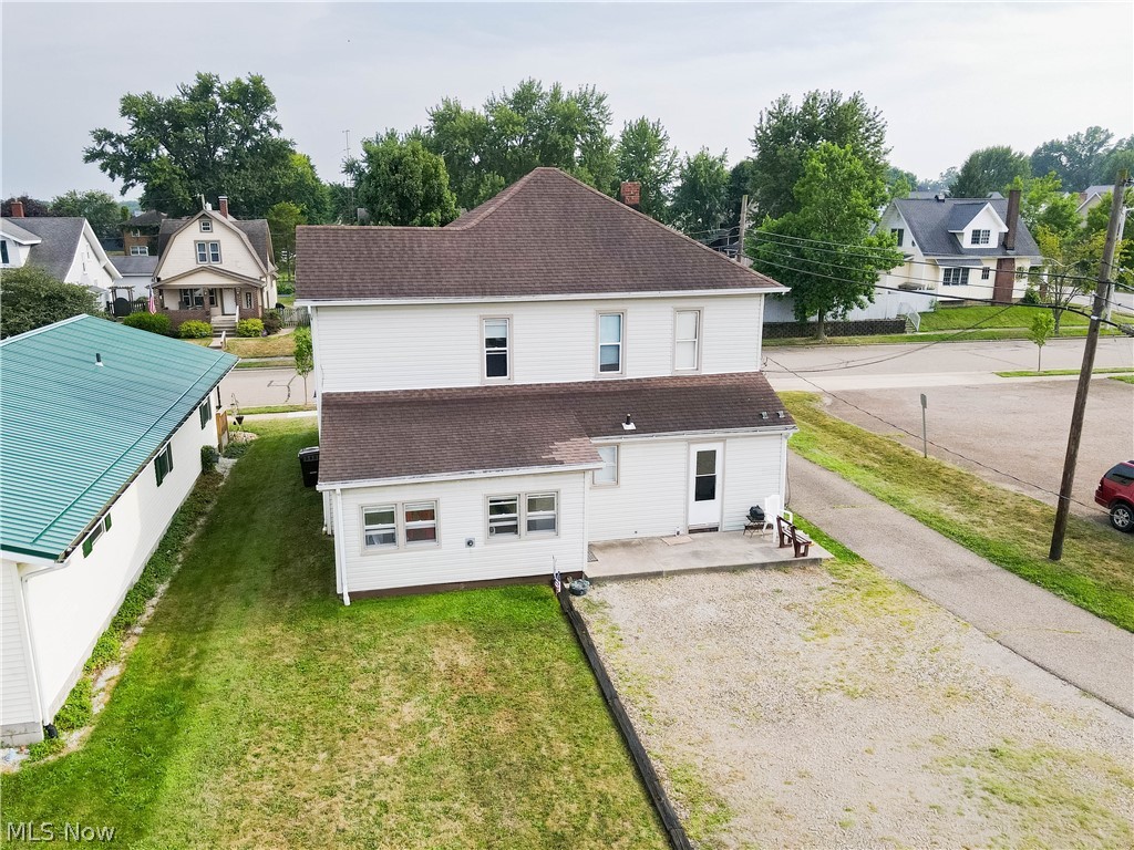 119 4th Street SE Brewster OH 44613