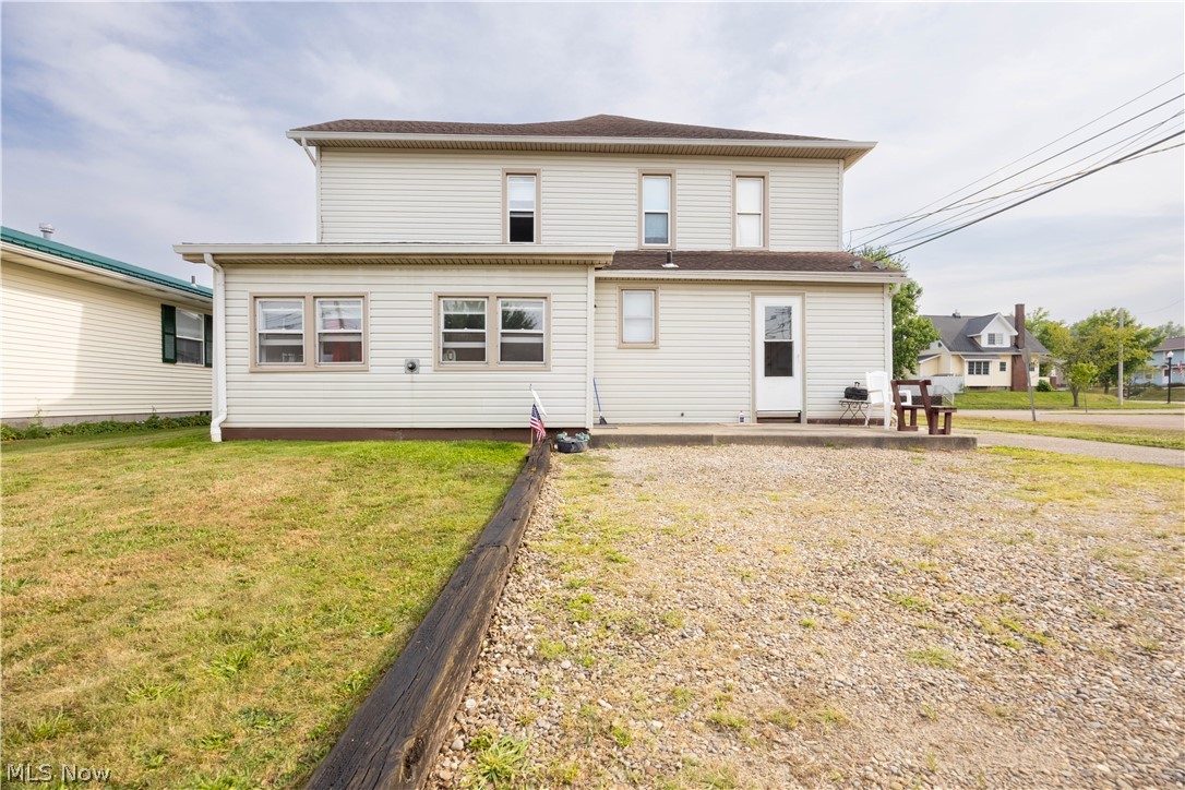 119 4th Street SE Brewster OH 44613