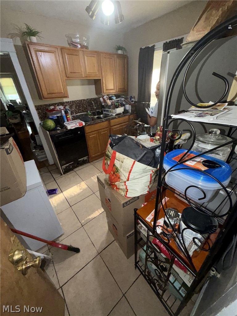10555 Remington Avenue Cleveland OH 44108