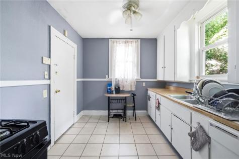17411 Chagrin Boulevard Shaker Heights OH 44120