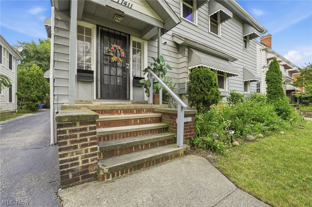 17411 Chagrin Boulevard Shaker Heights OH 44120