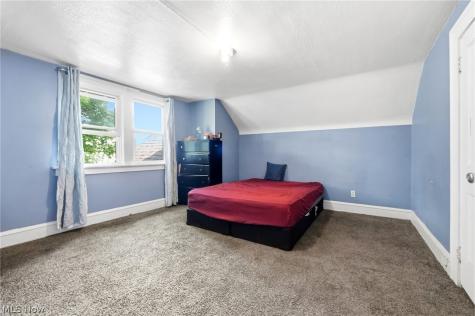 17411 Chagrin Boulevard Shaker Heights OH 44120