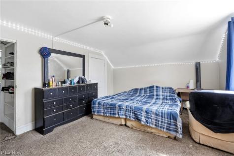 17411 Chagrin Boulevard Shaker Heights OH 44120