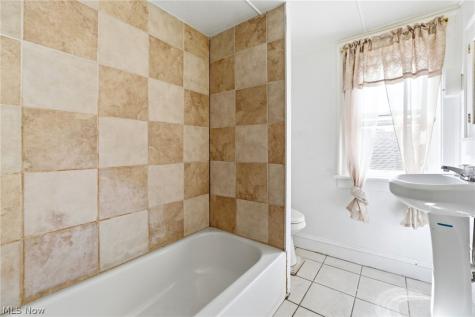 17411 Chagrin Boulevard Shaker Heights OH 44120