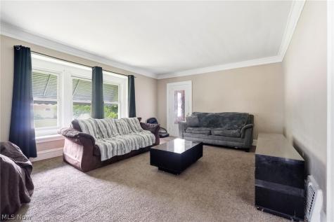 17411 Chagrin Boulevard Shaker Heights OH 44120