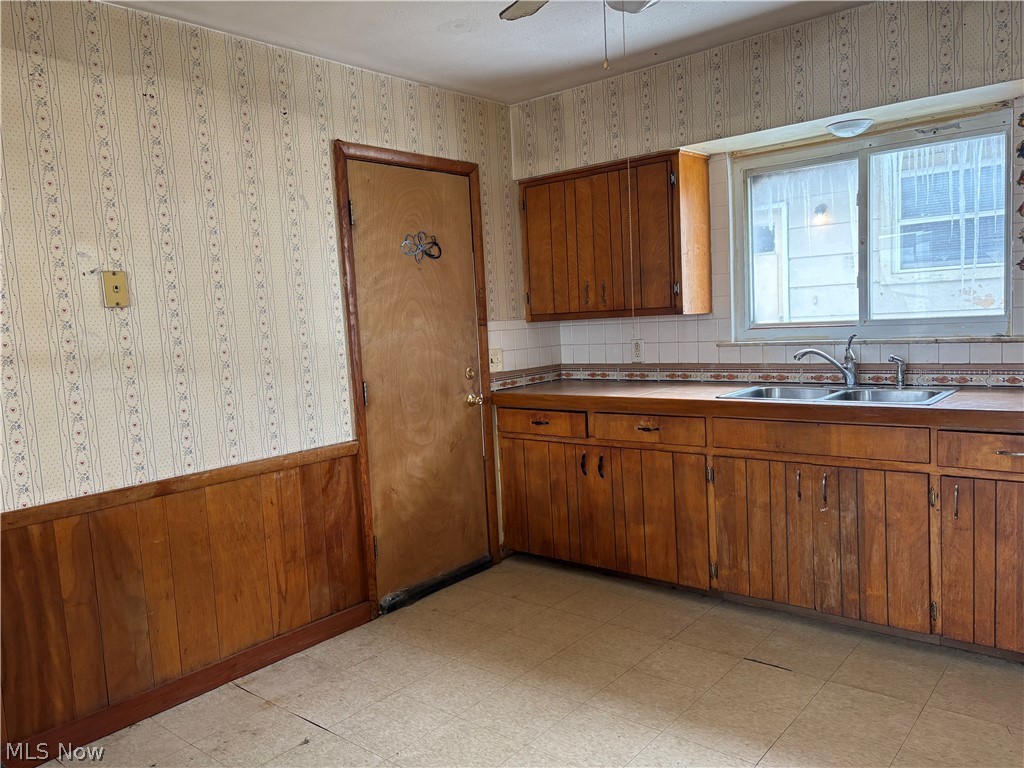 1628 Merrill Avenue Akron OH 44306