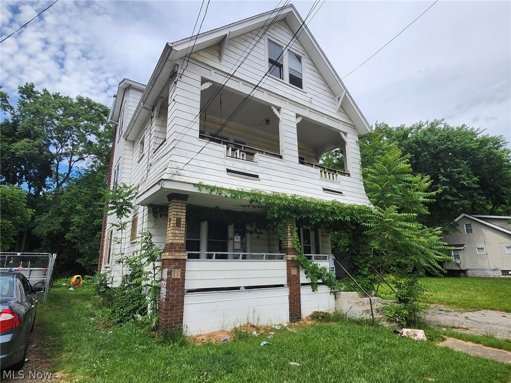 667 Dorothy Avenue Akron OH 44307