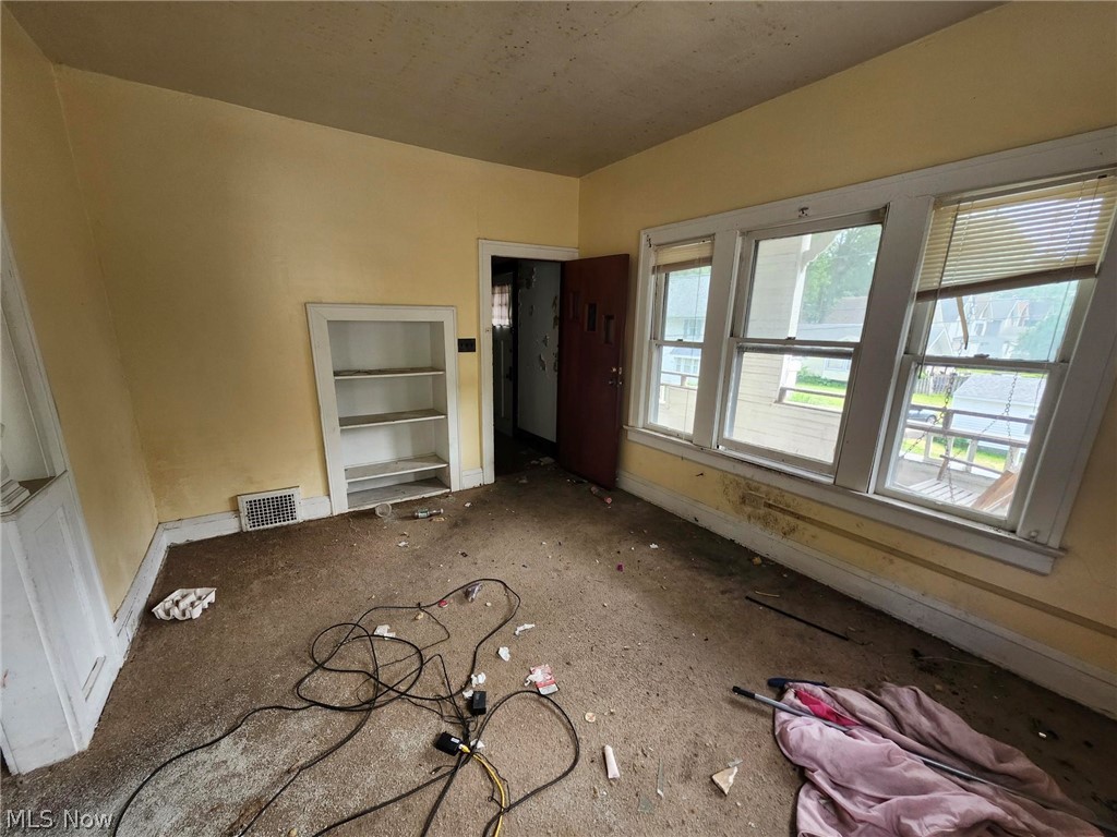 667 Dorothy Avenue Akron OH 44307