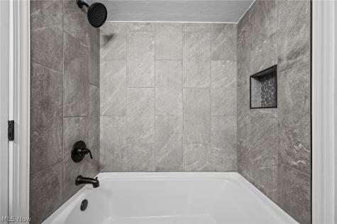 3823-3827 Richlawn Road Richfield OH 44286